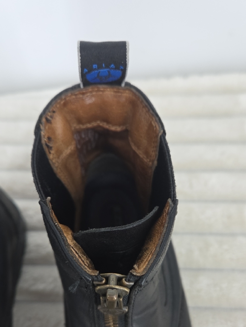 Ariat SOLD - Picture 9 of 13